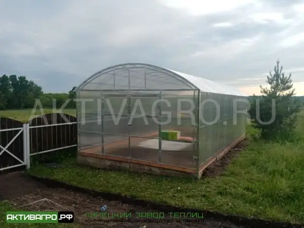 Теплица Ударница Благодатная, ширина 4/5 м, труба 40х20 + 20х20 Теплица Ударница Благодатная, ширина 4/5 м, труба 40х20 + 20х20