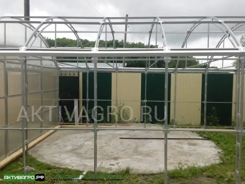 Теплица Ударница Благодатная, ширина 4/5 м, труба 40х20 + 20х20 Теплица Ударница Благодатная, ширина 4/5 м, труба 40х20 + 20х20